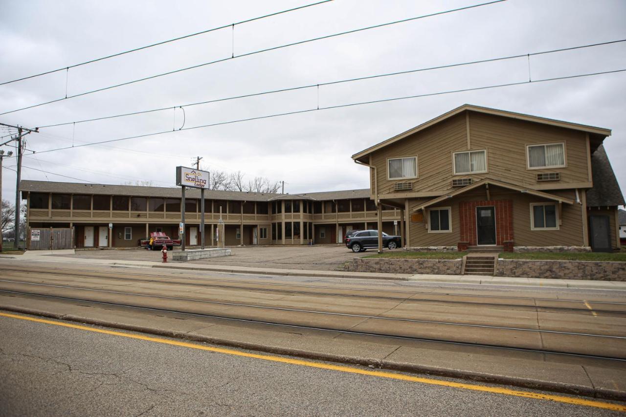 Snelling Motor Inn Mendota Bagian luar foto