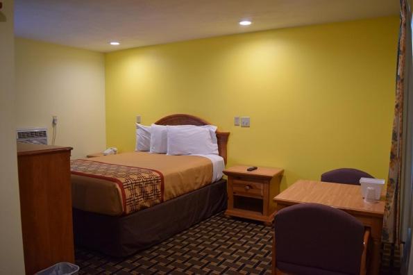 Snelling Motor Inn Mendota Bagian luar foto