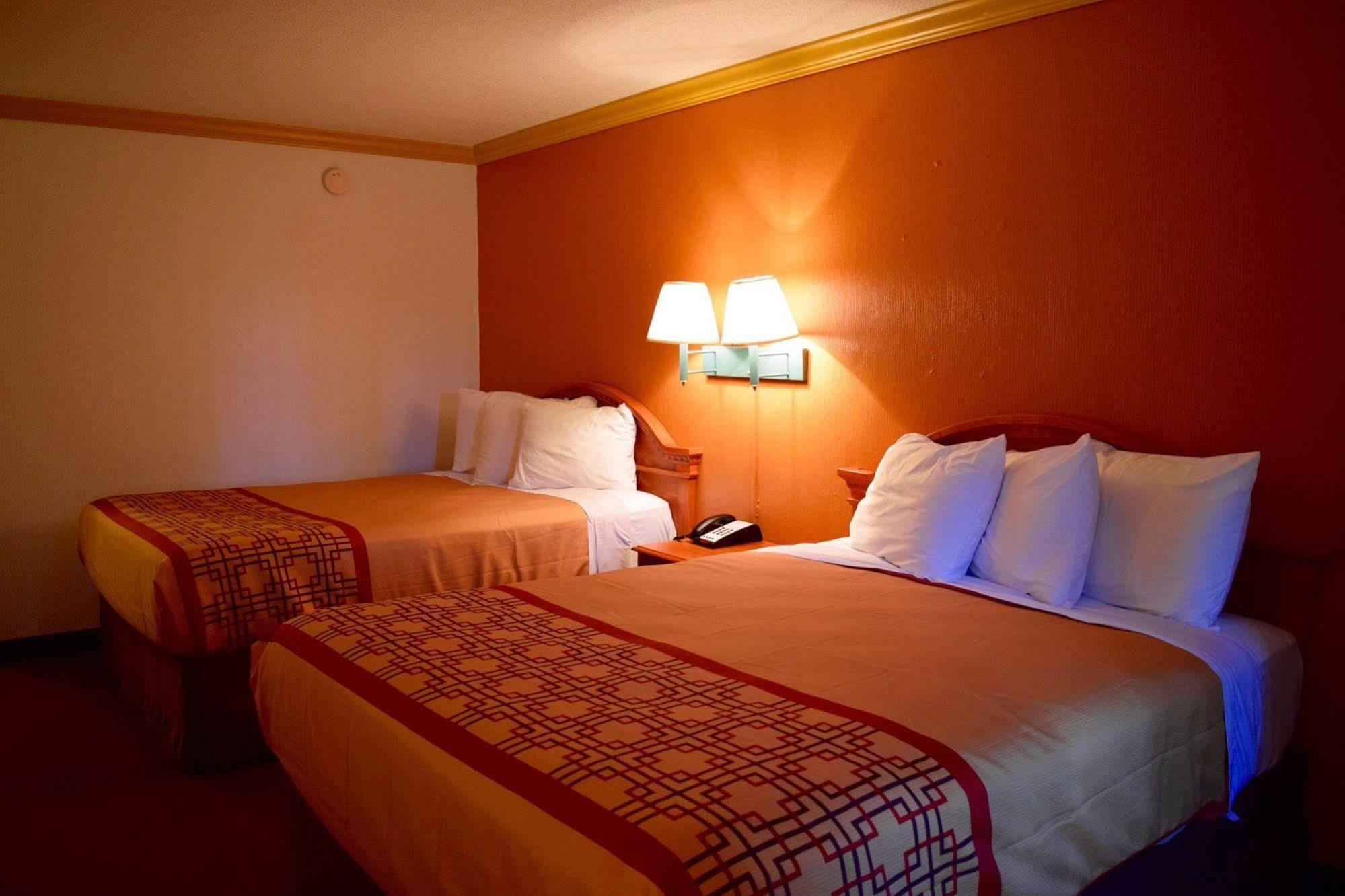 Snelling Motor Inn Mendota Bagian luar foto