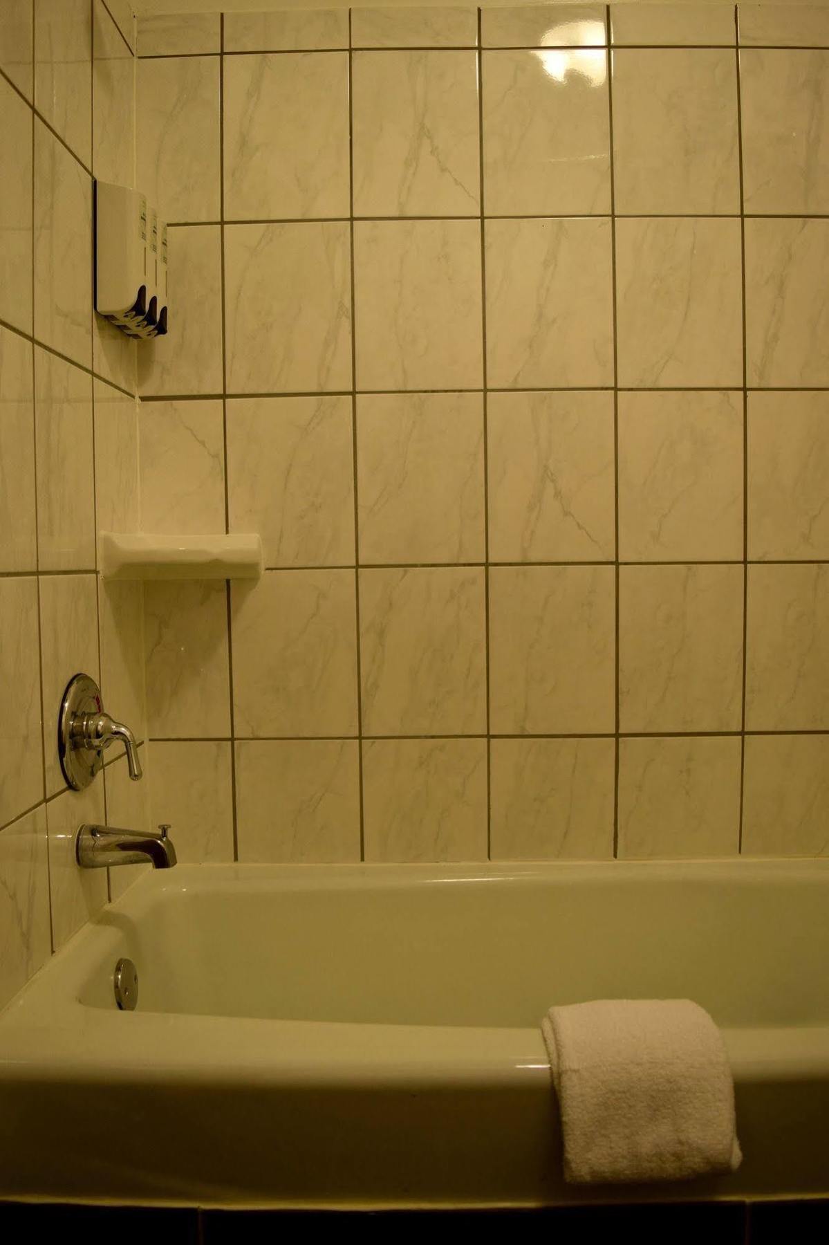 Snelling Motor Inn Mendota Bagian luar foto